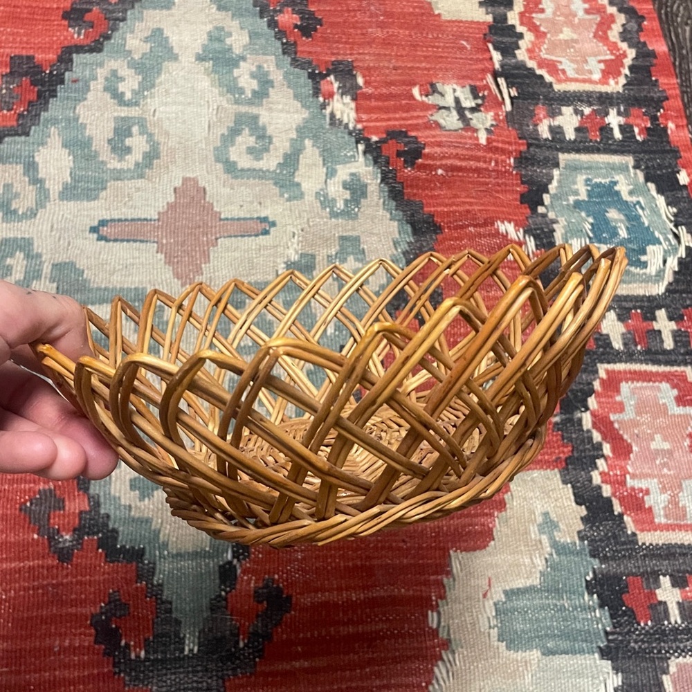 Woven Rattan Flower Basket - Picture 3 of 6